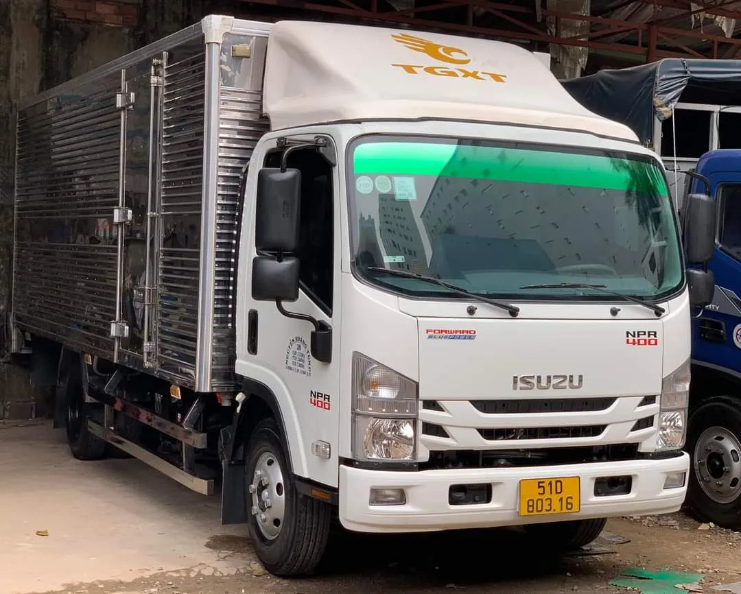 Xe tải Isuzu 3.5 tấn cũ tại TPHCM