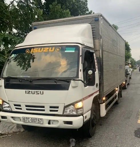 Xe tải Isuzu 3.5 tấn đời 2006