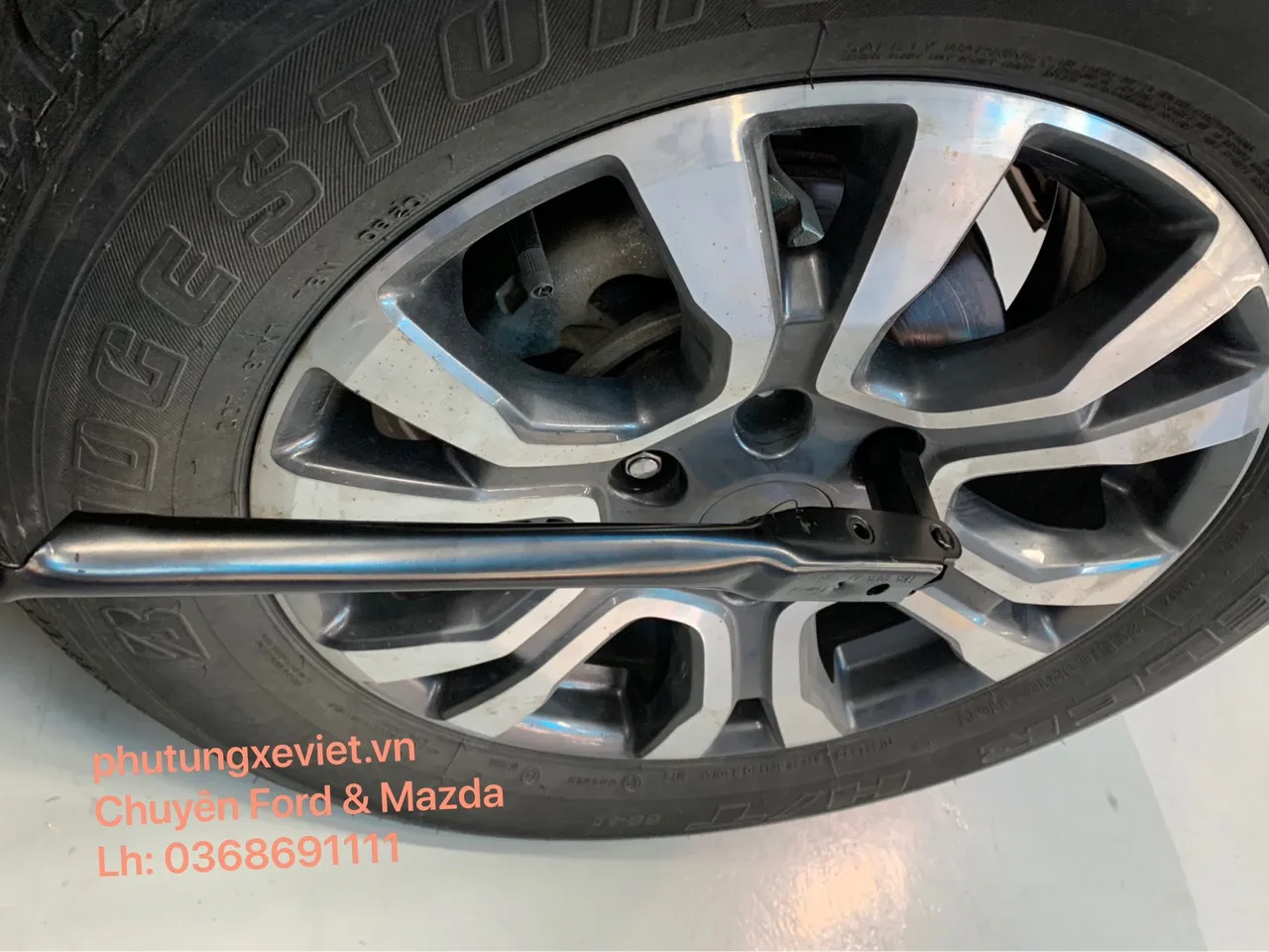 Khẩu tháo ốc lốp xe ô tô chuyên dụng