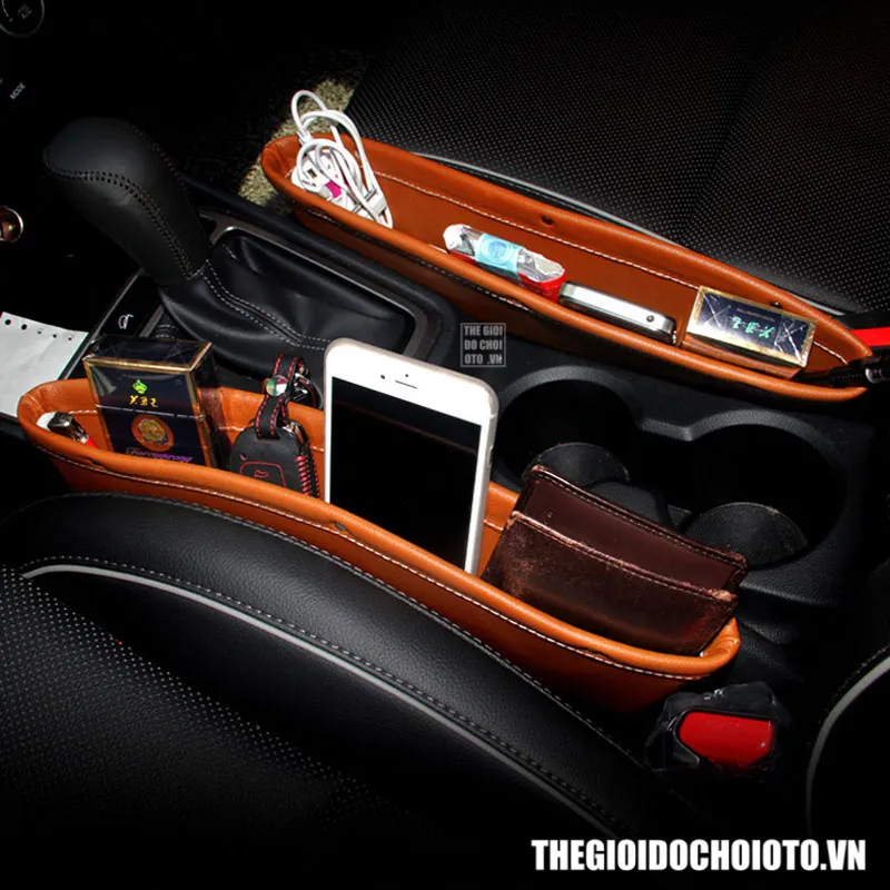 Khay đựng đồ khe ghế giúp xe gọn gàng, không bị rơi thất lạc xuống gầm ghế