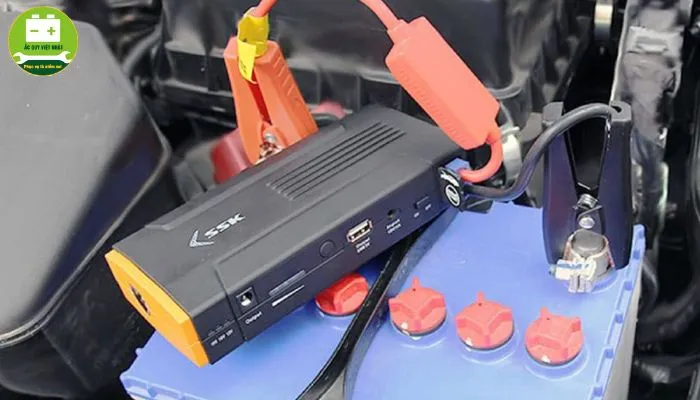 Sạc bình ắc quy xe ô tô định kì