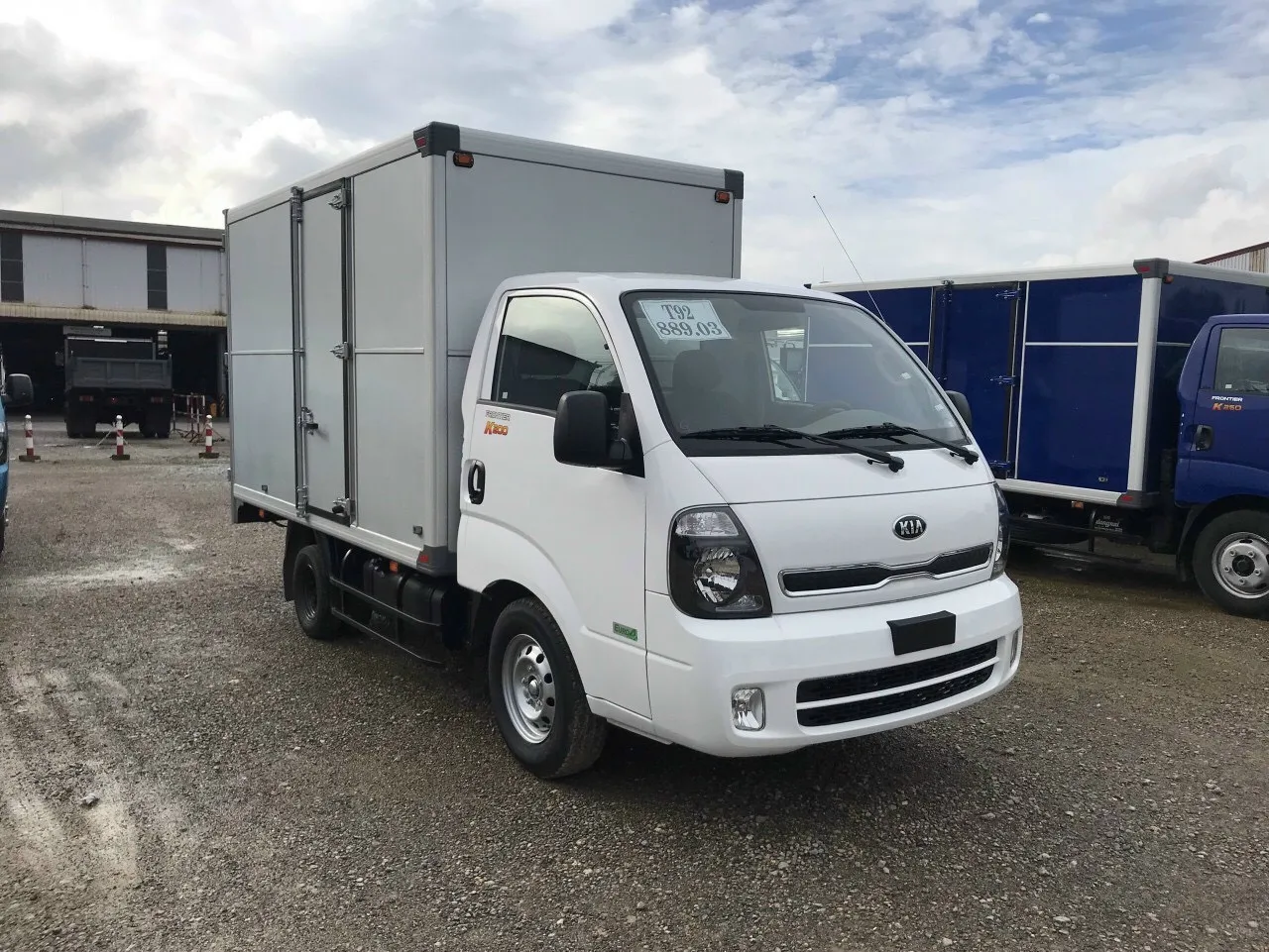 Thùng xe tải Kia K200S có thể tích lớn giúp tối ưu không gian chứa hàng hóa dân dụng