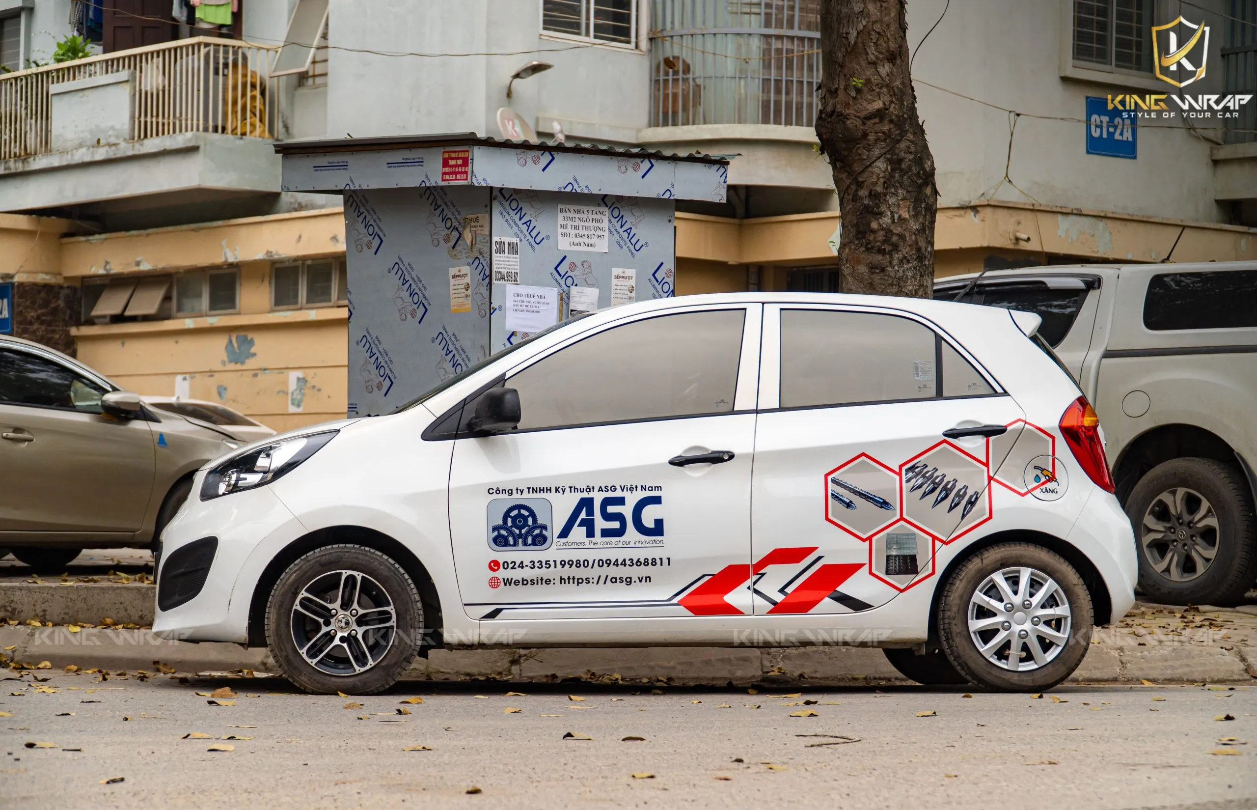 Kia Morning dán tem quảng cáo doanh nghiệp tại KingWrap