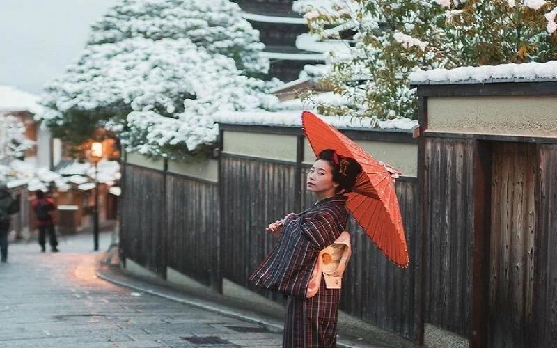 Thủ Tục Xin Đổi Màu Sơn Xe Ô Tô: Hướng Dẫn Chi Tiết A-Z