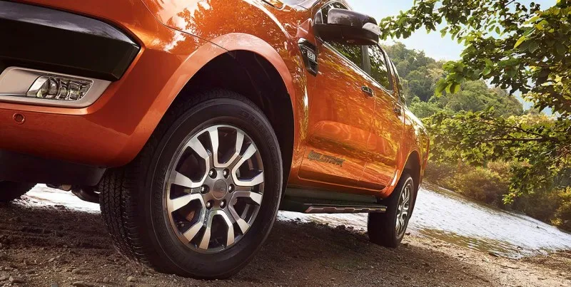 La-zăng hợp kim 18 inch sáu chấu kép của Ford Ranger Wildtrak 2017