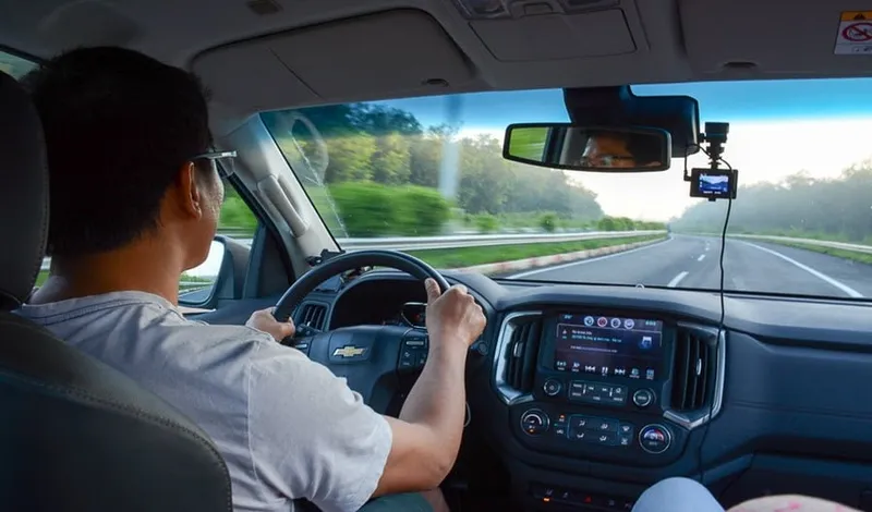 Xe tải thương mại thuộc diện bắt buộc lắp camera hành trình theo Nghị định 47/2022/NĐ-CP