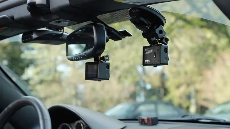 Các dụng cụ cần chuẩn bị chi tiết trước khi lắp camera hành trình cho ô tô tại nhà