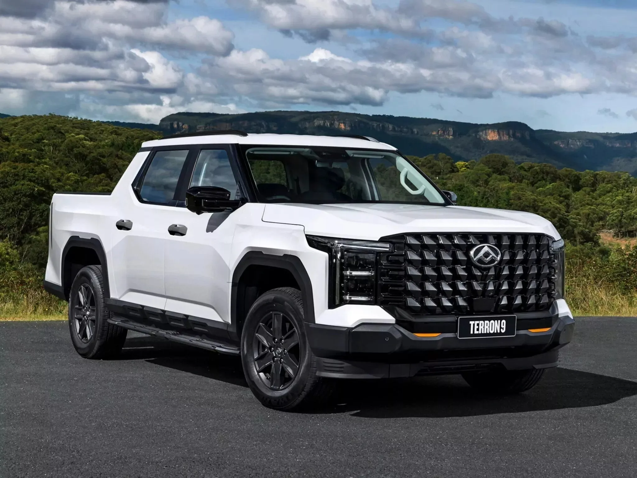 Chi tiết thiết kế ngoại thất bán tải Maxus Interstellar X tương đồng với với xe bán tải volkswagen Amarok