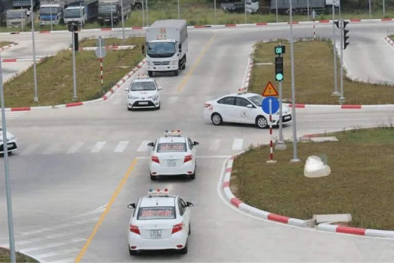 Chi phí học của mỗi học viên sẽ khác nhau tùy theo mức độ ôn luyện cần thiết