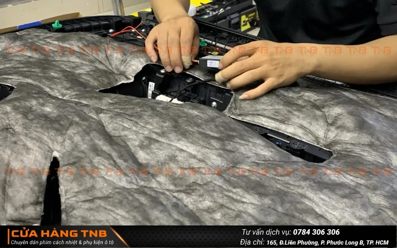 TNB Auto Stor mang đến cho các chủ xe sự hài lòng những trải nghiệm tốt nhất dịch vụ độ Led nội thất ô tô