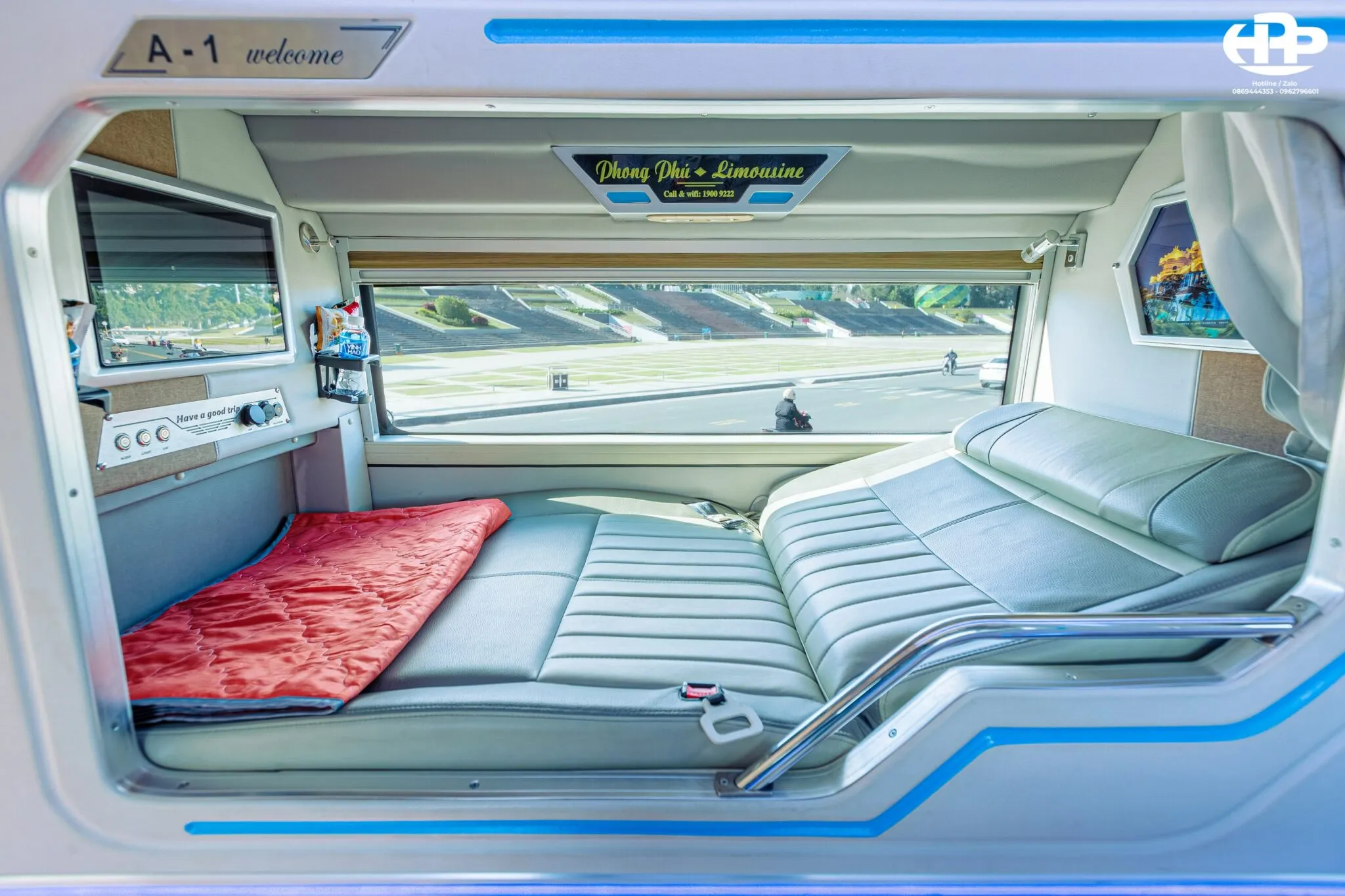 Ghế ngồi tiêu chuẩn thương gia êm ái cho hành khách