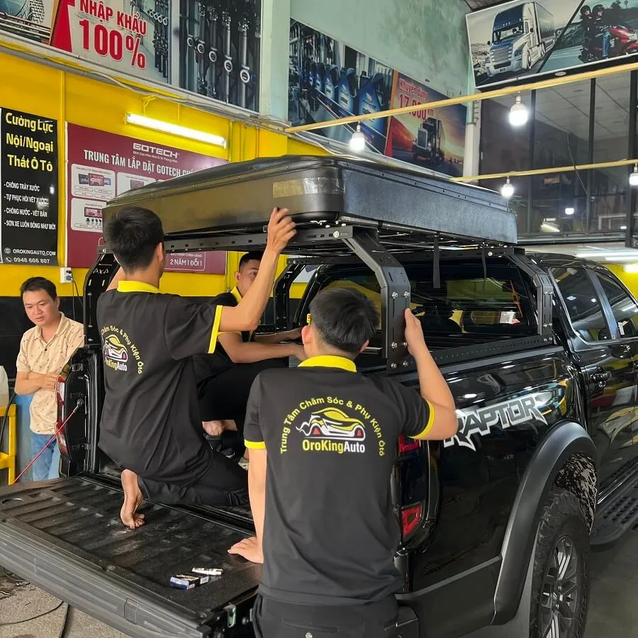 Lều cắm trại gắn cho bán tải Ford Raptor