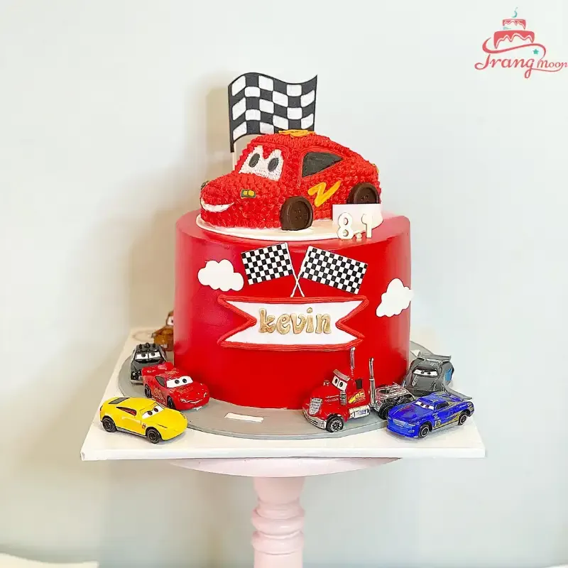 Bánh sinh nhật ô tô McQueen 3D cầu kỳ