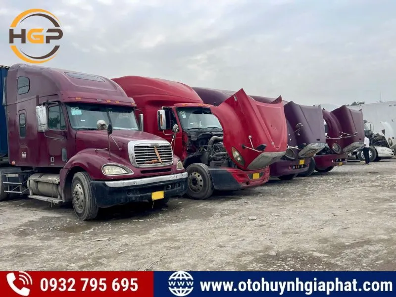 Thanh lý 5 chiếc xe đầu kéo International – Freightliner cũ siêu đẹp