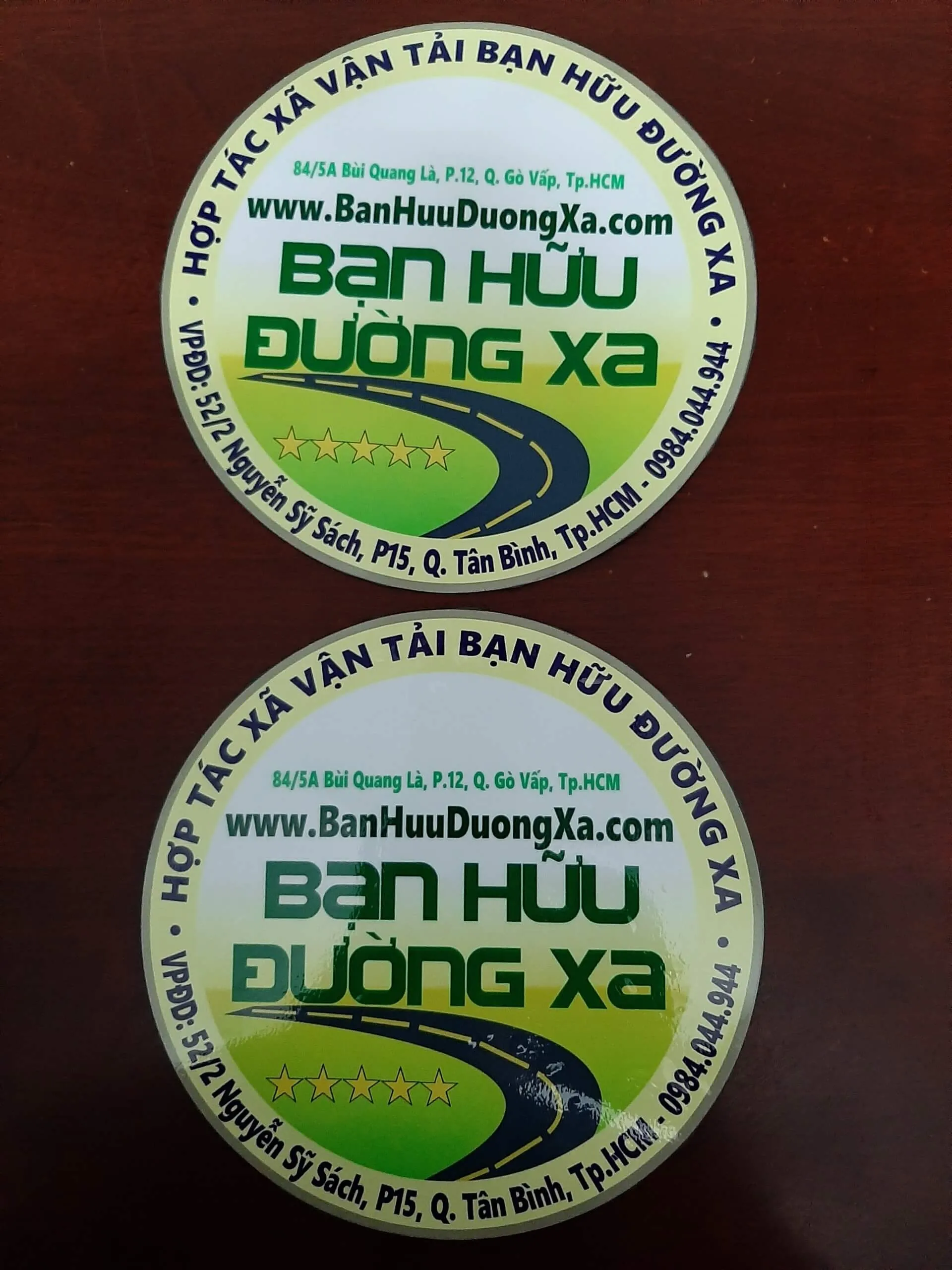 Mẫu logo hợp tác xã vận tải thiết kế dạng nam châm tiện lợi cho chủ xe