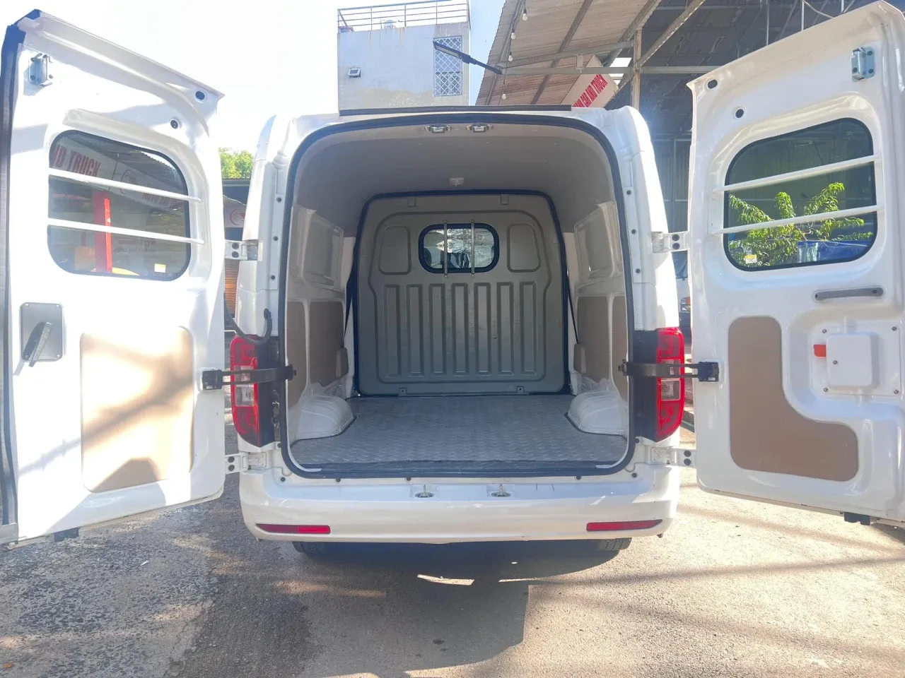 long-thung-xe-van-cu