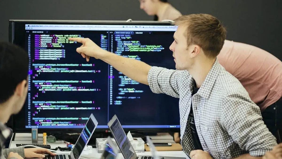 Mức lương khởi điểm ngành Kỹ thuật Ô tô tại Việt Nam