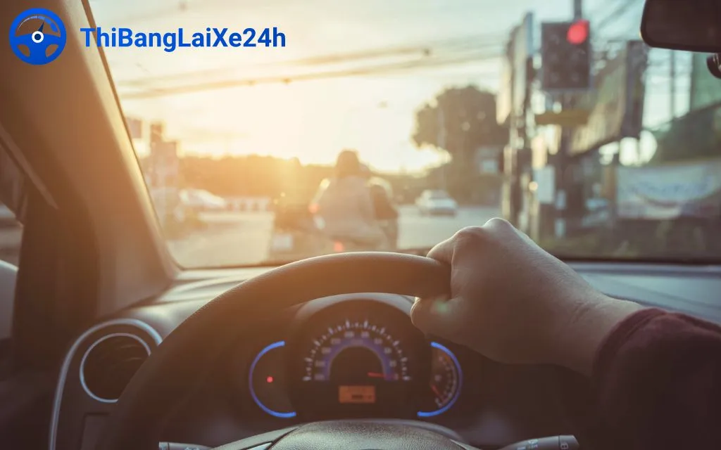 Những lưu ý cần biết khi đánh lái và trả lái ô tô để bảo vệ hệ thống lái và lốp xe