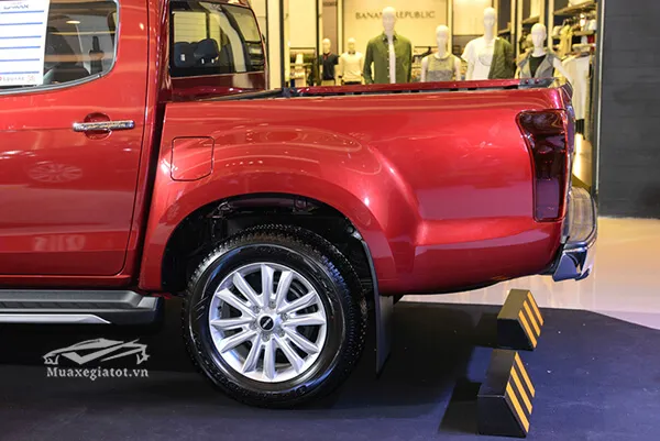 Mâm hợp kim nhôm 18 inch của Isuzu D-Max 2020