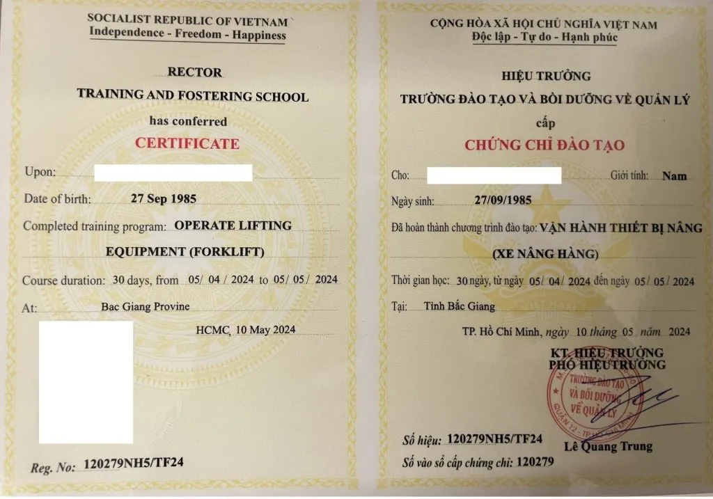 Mặt sau chứng chỉ đào tạo lái xe nâng chuyên môn