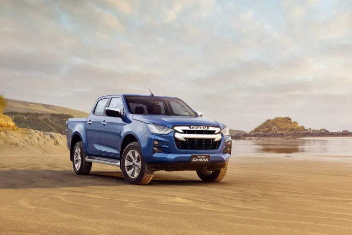 Mẫu xe bán tải hiện đại với thiết kế mạnh mẽ