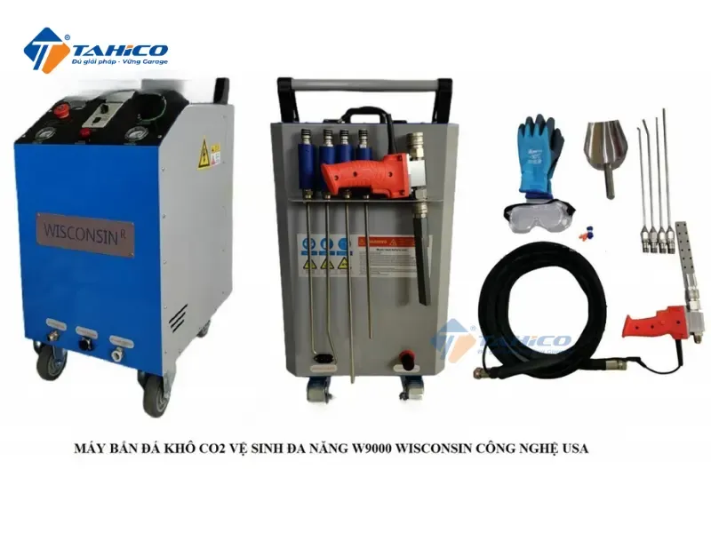 Mặt trước máy bắn đá khô CO2 Wisconsin W9000 với các nút điều khiển áp suất khí