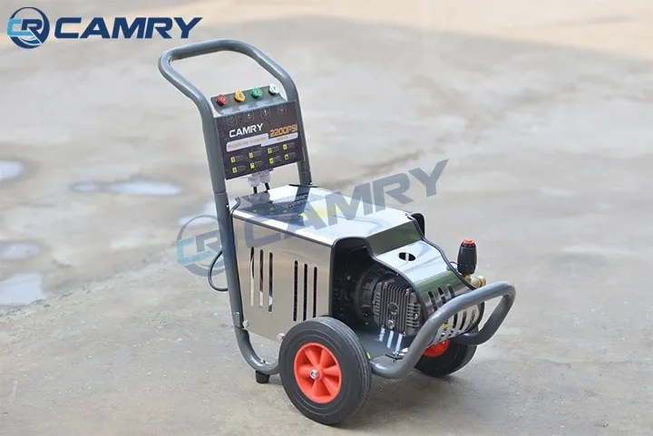 Khung máy chắc chắn đảm bảo an toàn cho máy rửa xe ô tô