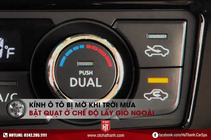 Xử lý kính xe ô tô bị mờ khi trời mưa bằng cách bật quạt gió ở chế độ lấy gió ngoài