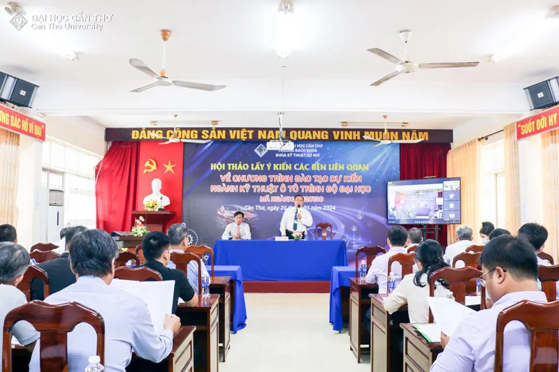 Toàn cảnh hội thảo lấy ý kiến các bên liên quan về việc mở ngành Kỹ thuật ô tô tại Trường Bách Khoa, Đại học Cần Thơ
