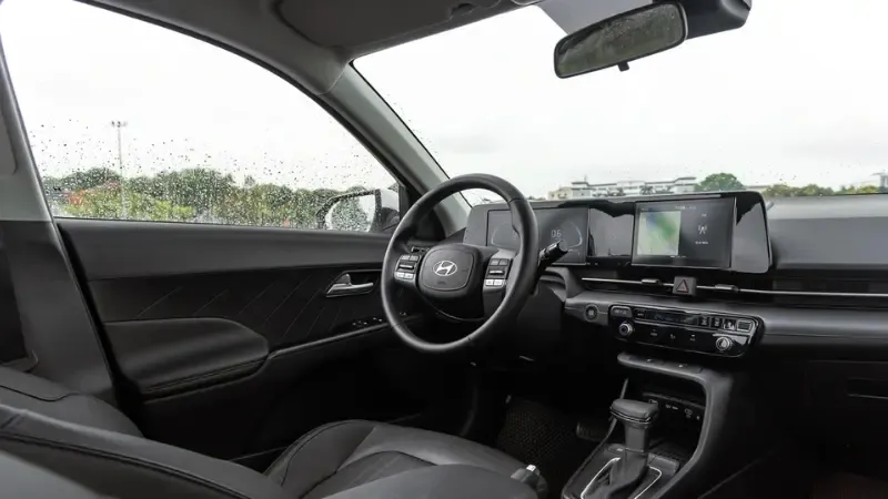 Không gian nội thất và ghế ngồi thoải mái của Hyundai Accent