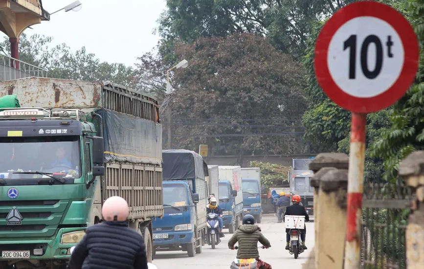 Biển báo tải trọng đường 10 tấn