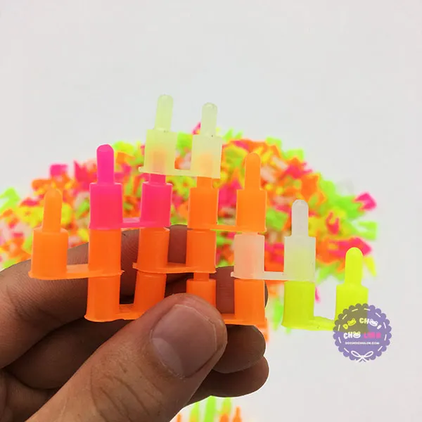 Mô hình được lắp ghép từ bộ lắp ráp nút tròn thể hiện tính sáng tạo đa dạng