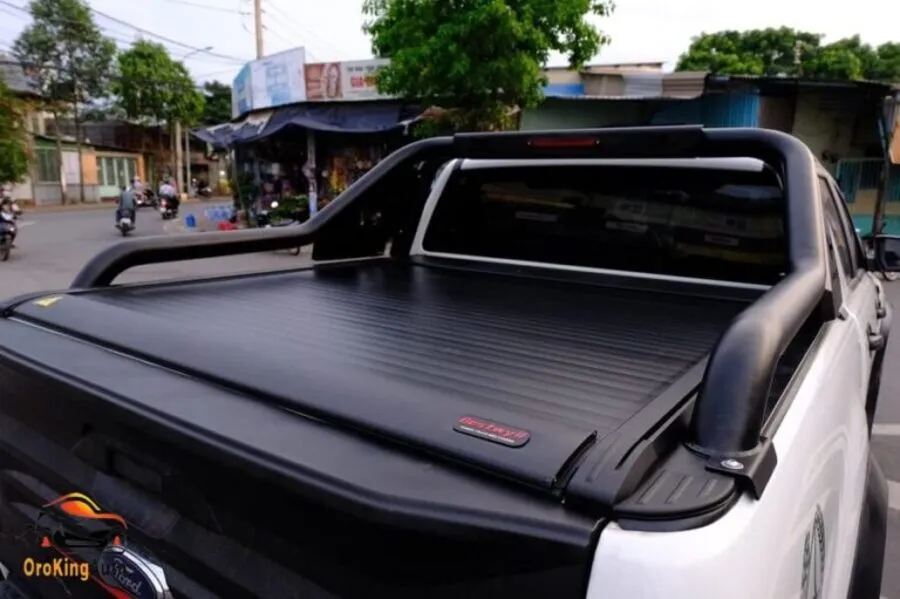 Nâng cấp ngoại hình bán tải với nắp thùng cuộn điện