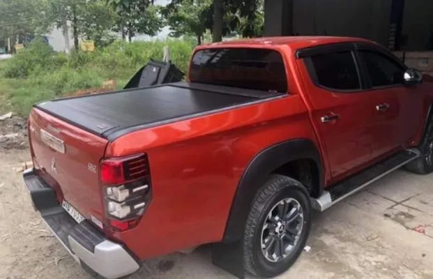 Nắp thùng cuộn điện Triton hiện đại