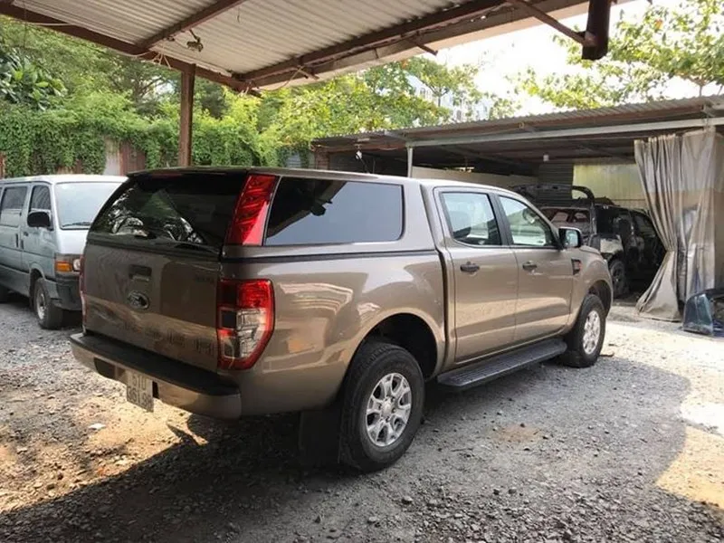 Nắp thùng cao cho xe bán tải Ford Ranger mang đến vẻ ngoài thanh lịch