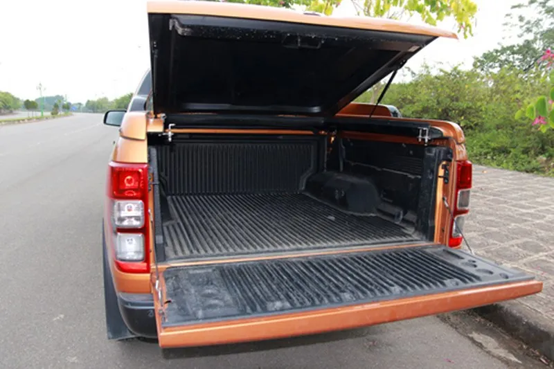 Mẫu nắp thùng xe bán tải Ford Ranger loại thấp mở 45 độ mang tính thể thao