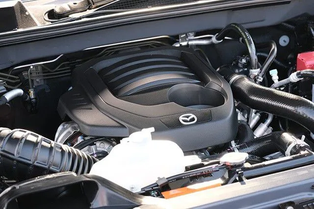 Động cơ dầu 1.9L tăng áp trên Mazda BT-50