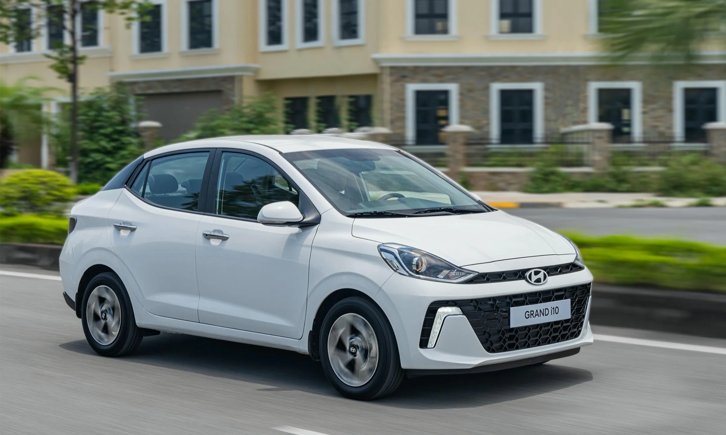 Hyundai Grand i10 là một trong những xe ô tô mới giá 300 triệu bán chạy nhất hiện nay