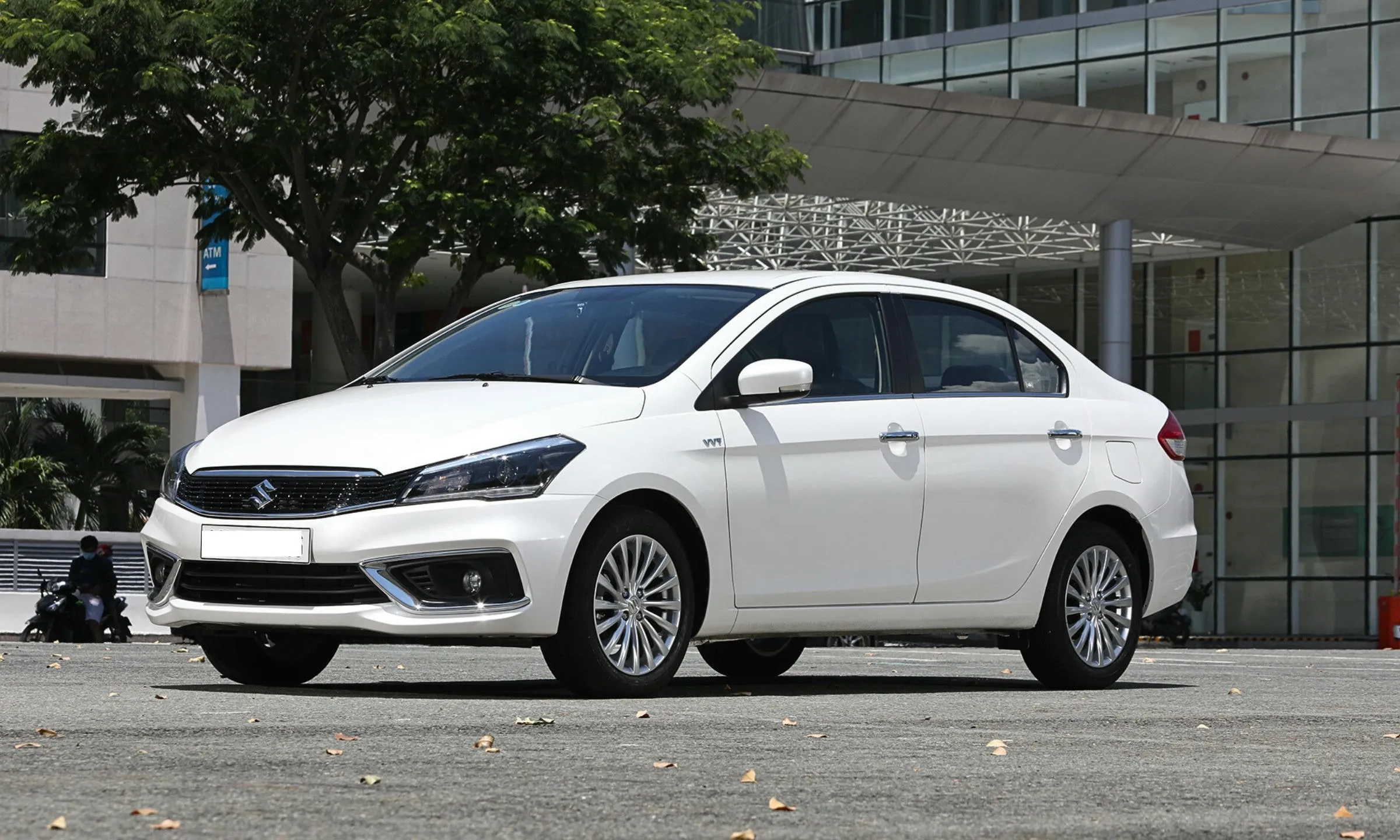 Chiếc allintitle:xe ô tô suzuki 5 chỗ Ciaz sedan hạng B nhập khẩu Thái Lan