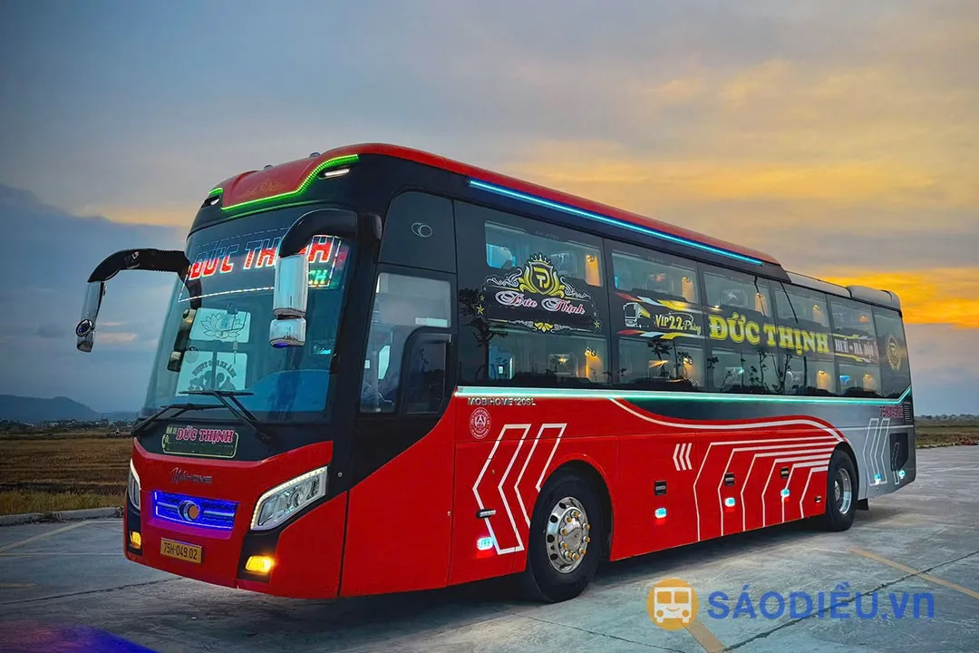 Ngoại thất xe giường nằm limousine của nhà xe Đức Thịnh tuyến Hà Nội Huế