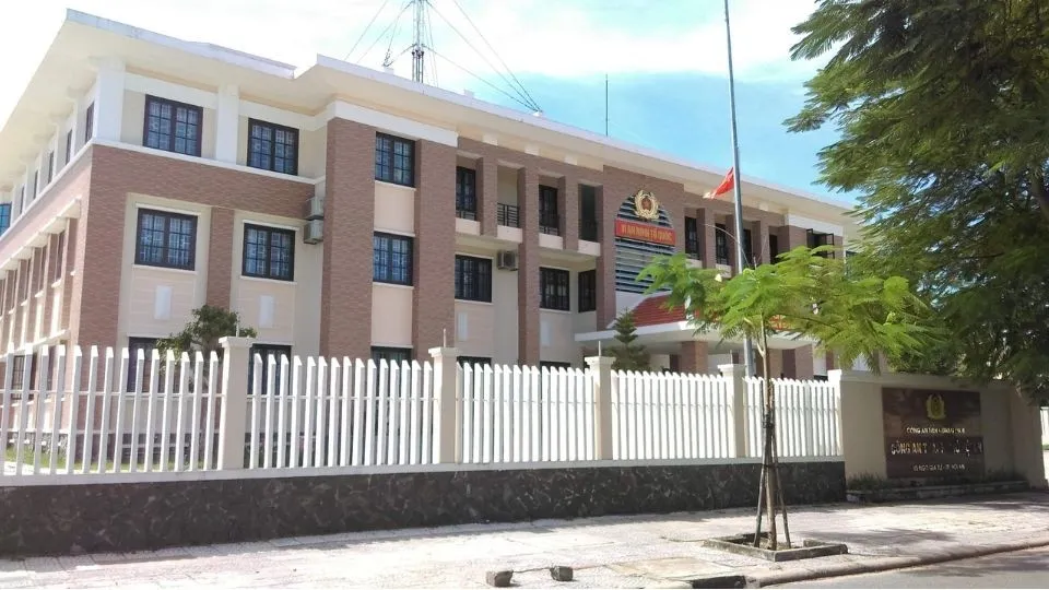 Người dân đăng ký biển số tại Công an xã/phường ở Quảng Nam theo phân quyền mới