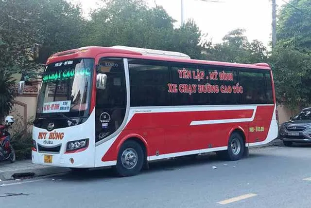 Xe khách Huy Hùng hiện đại phục vụ hành khách khu vực Yên Lập Cẩm Khê