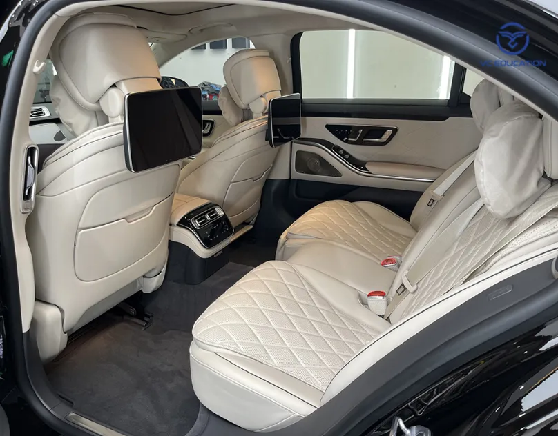 Tầm quan trọng của chi tiết và vật liệu trong nội thất ô tô