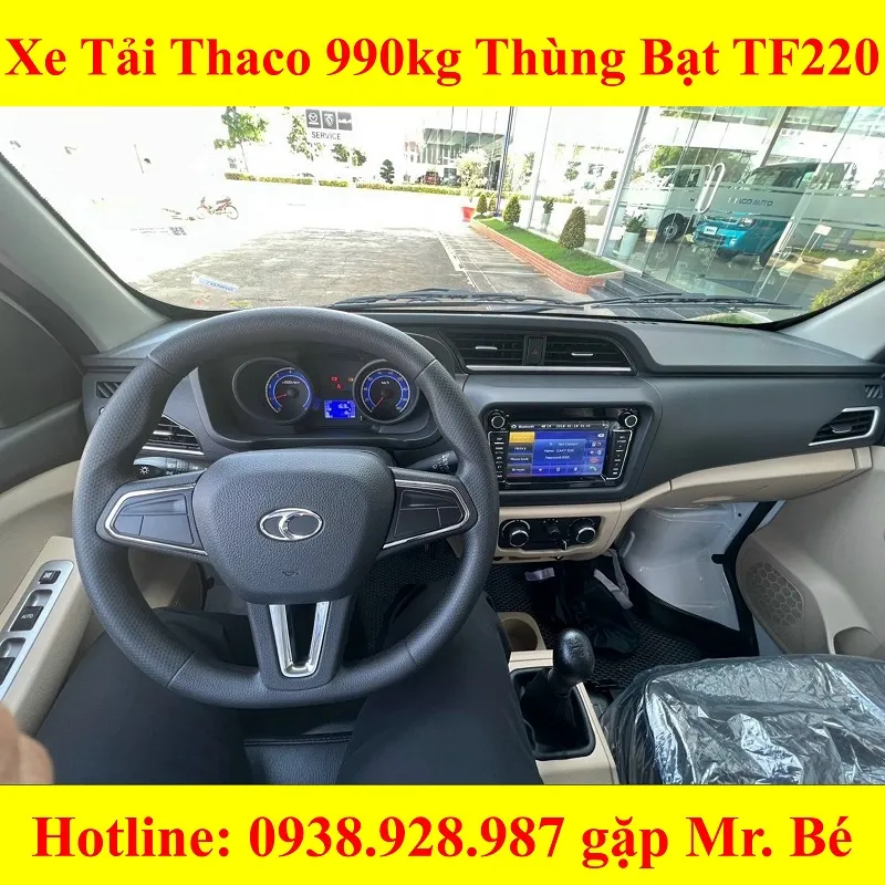 Màn hình AVN đa chức năng và điều hòa cabin của xe bán tải 1 tấn Thaco TF220