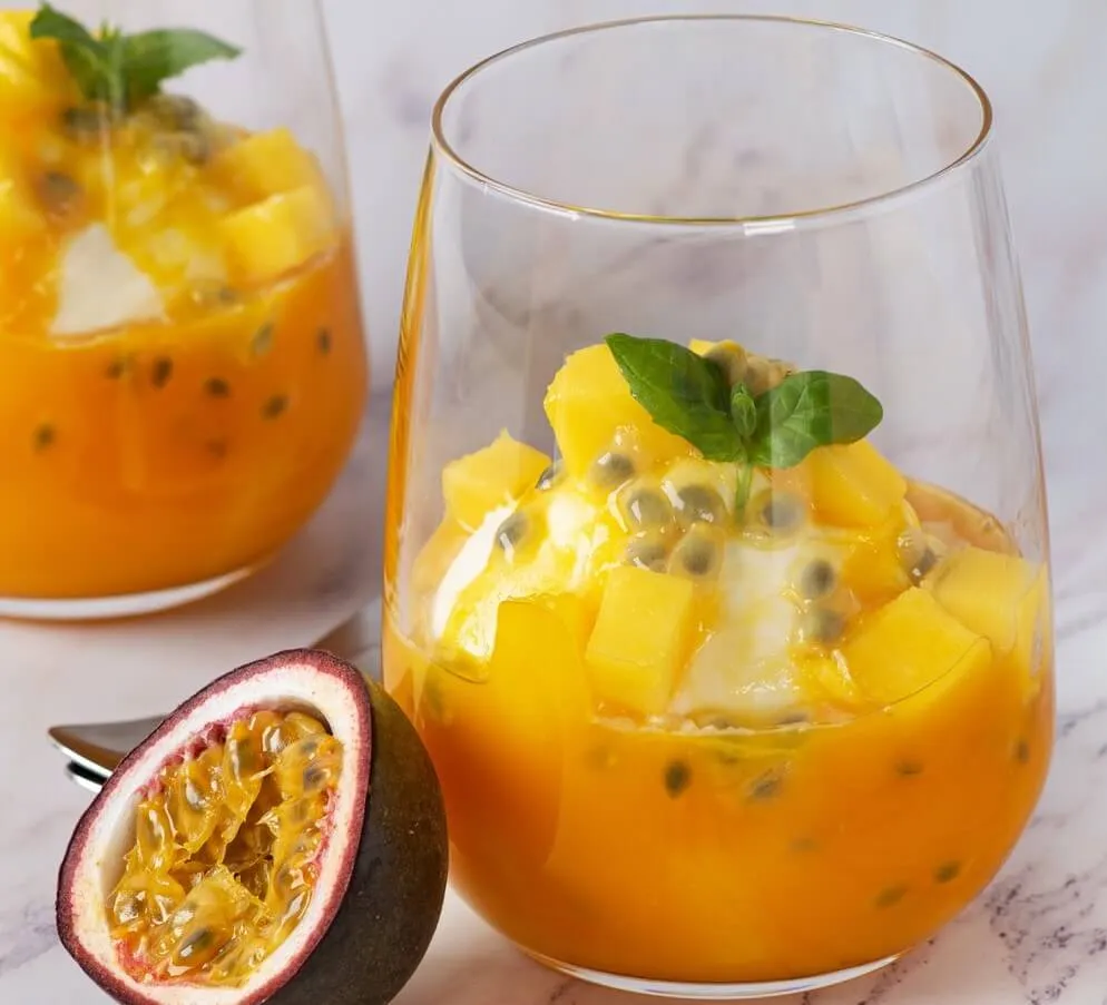 Mô hình ô tô dây chun chạy trên đường thử