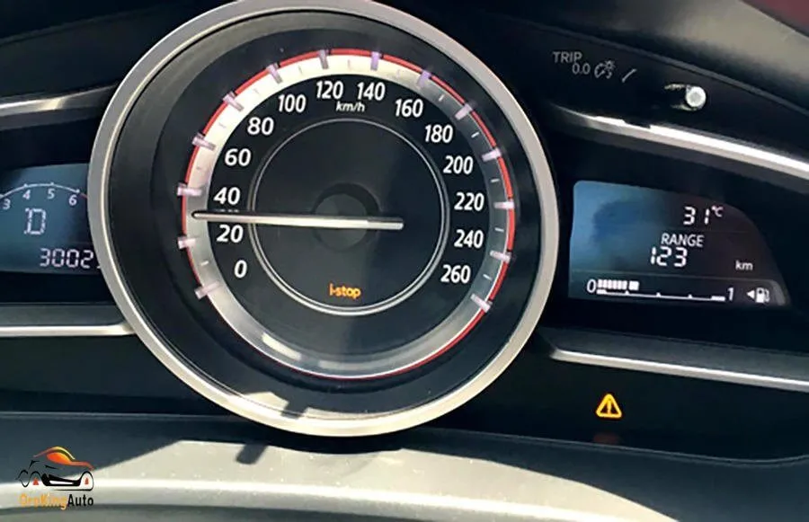 Hệ thống báo lỗi và cảnh báo dấu chấm than trên ô tô cho biết tình trạng xe