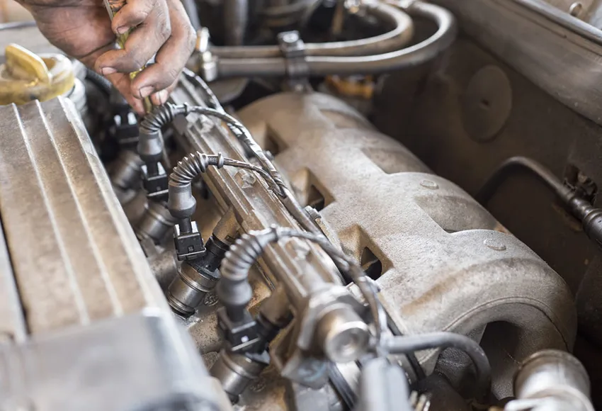 Vệ sinh kim phun định kỳ giúp động cơ hoạt động ổn định