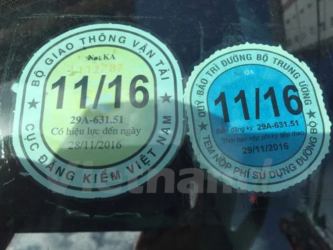 Tem phí bảo trì đường bộ cho xe bán tải, xe ô tô được cấp khi đăng kiểm