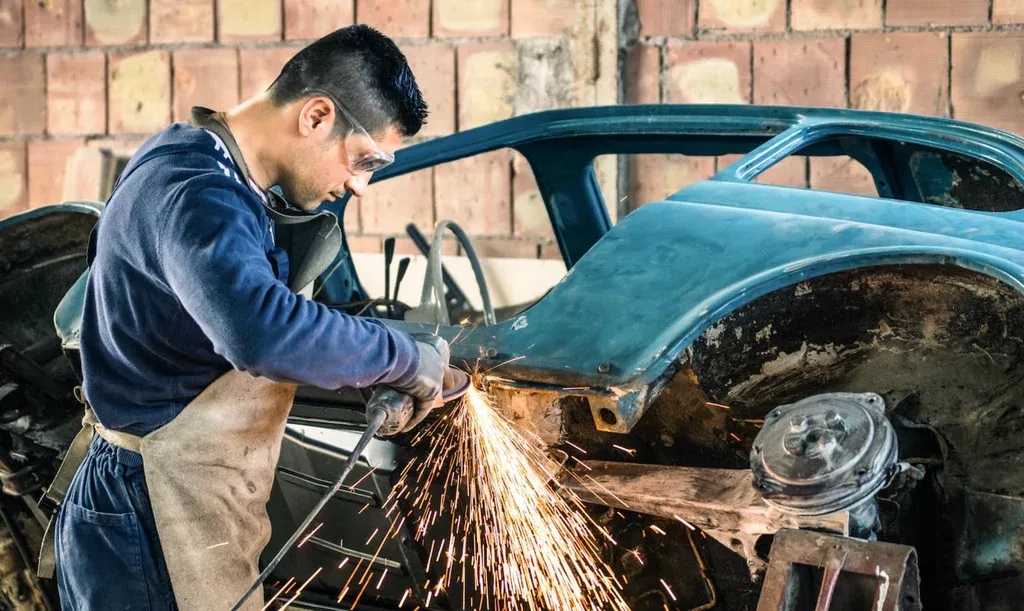 phục chế ô tô cũ