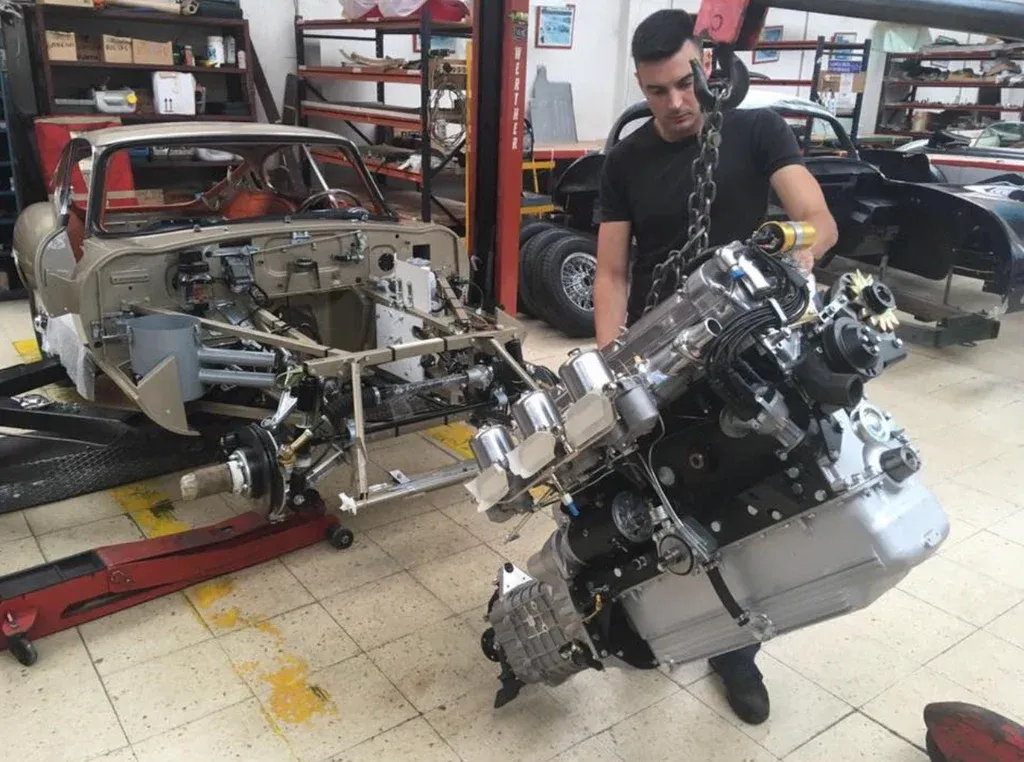 phục chế ô tô cũ